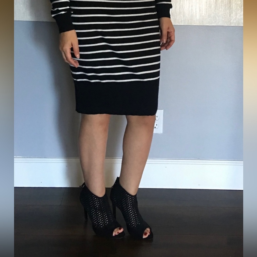 Zara Open toe black ankle boots